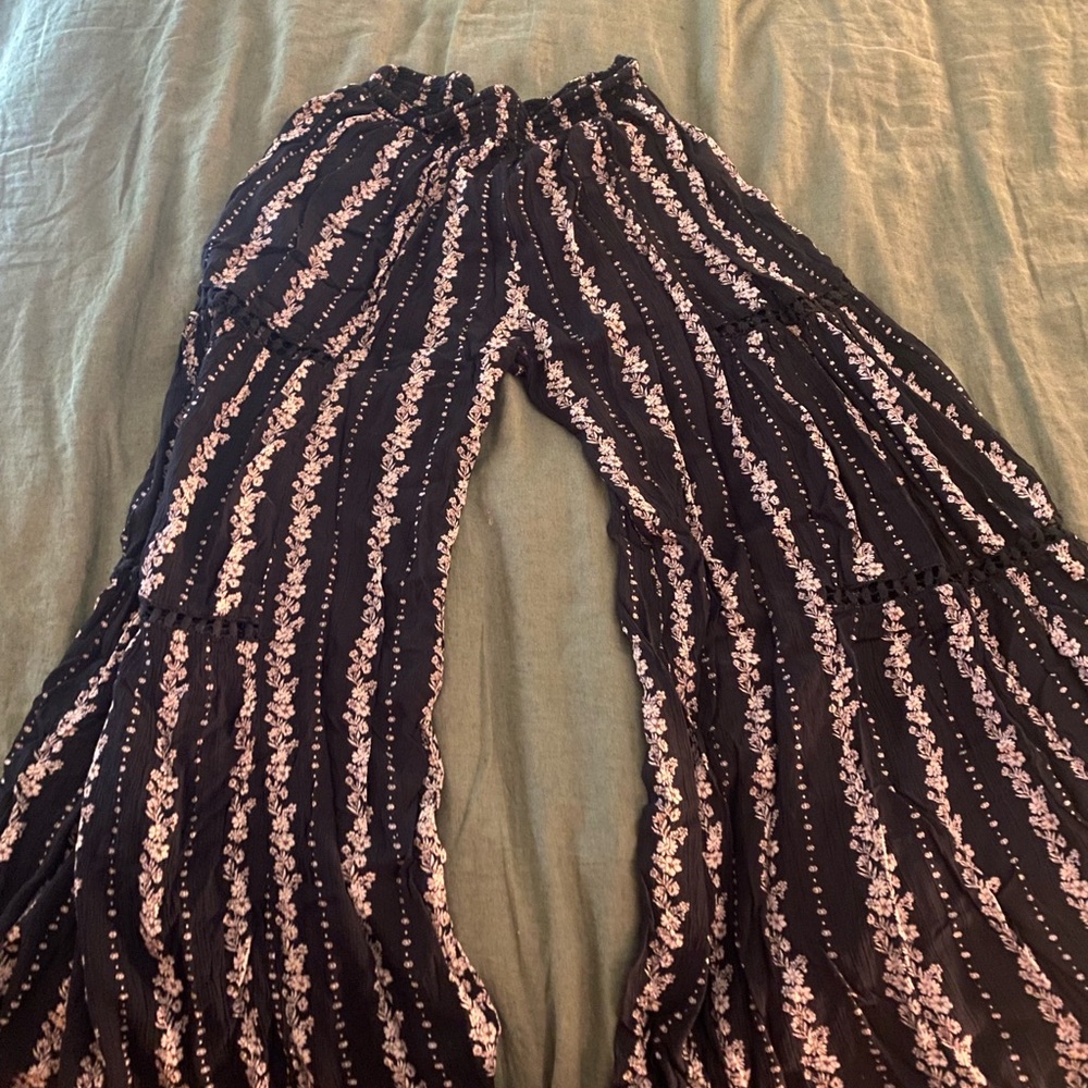 Black bell bottom pants